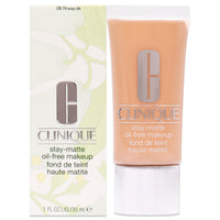 Clinique Stay-Matte Oil-Free Makeup