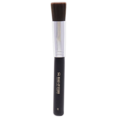 Foundation Nylon Brush - 37 Large