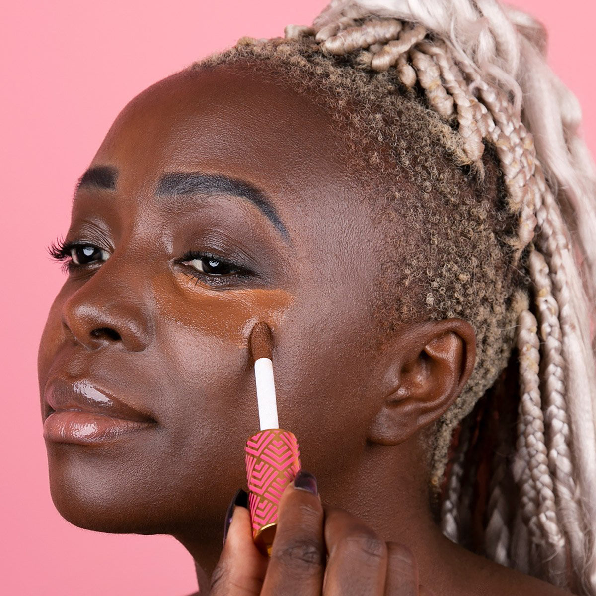 Instant Camouflage and Contour Concealer