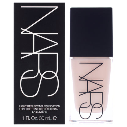 Light Reflecting Foundation